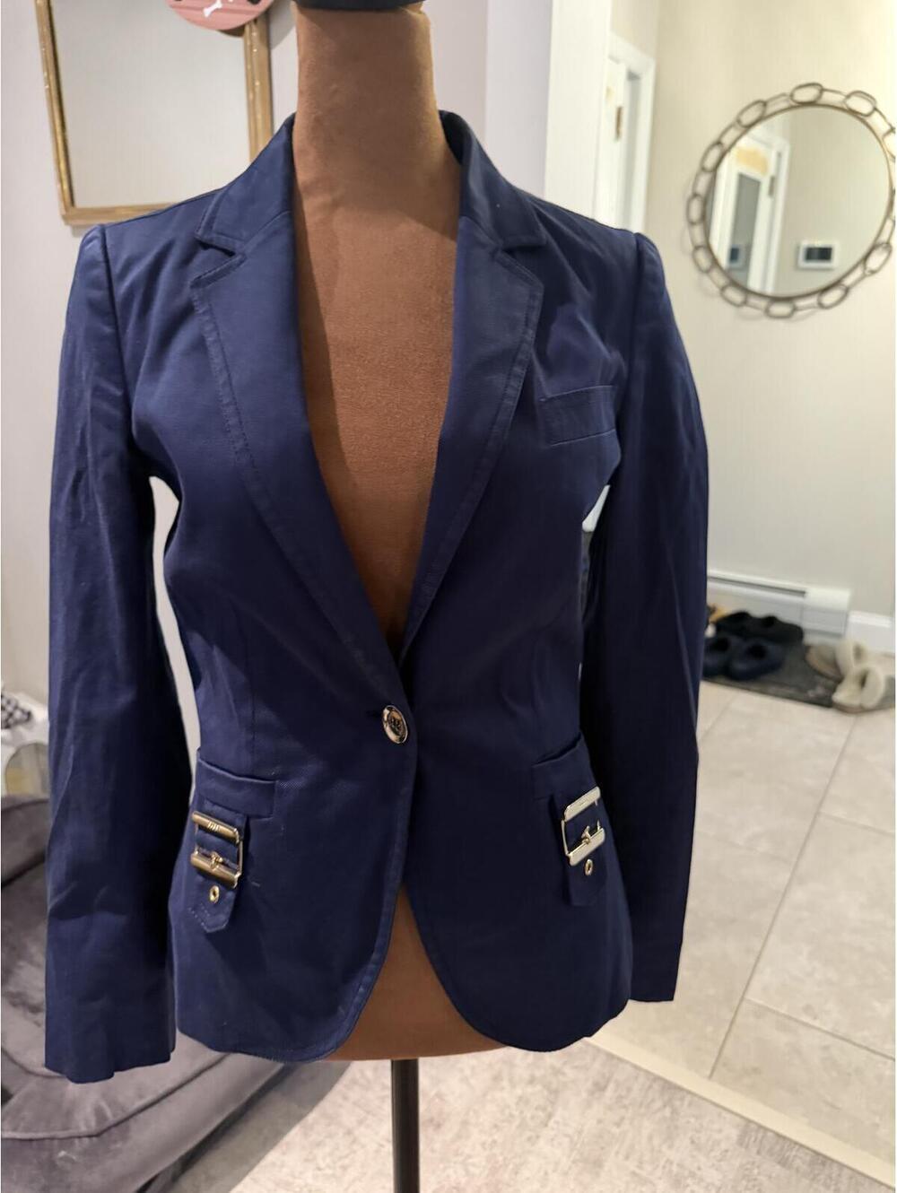 VINTAGE Navy Gucci Blazer w Gold Buckle/Button Details excellent condition 38
